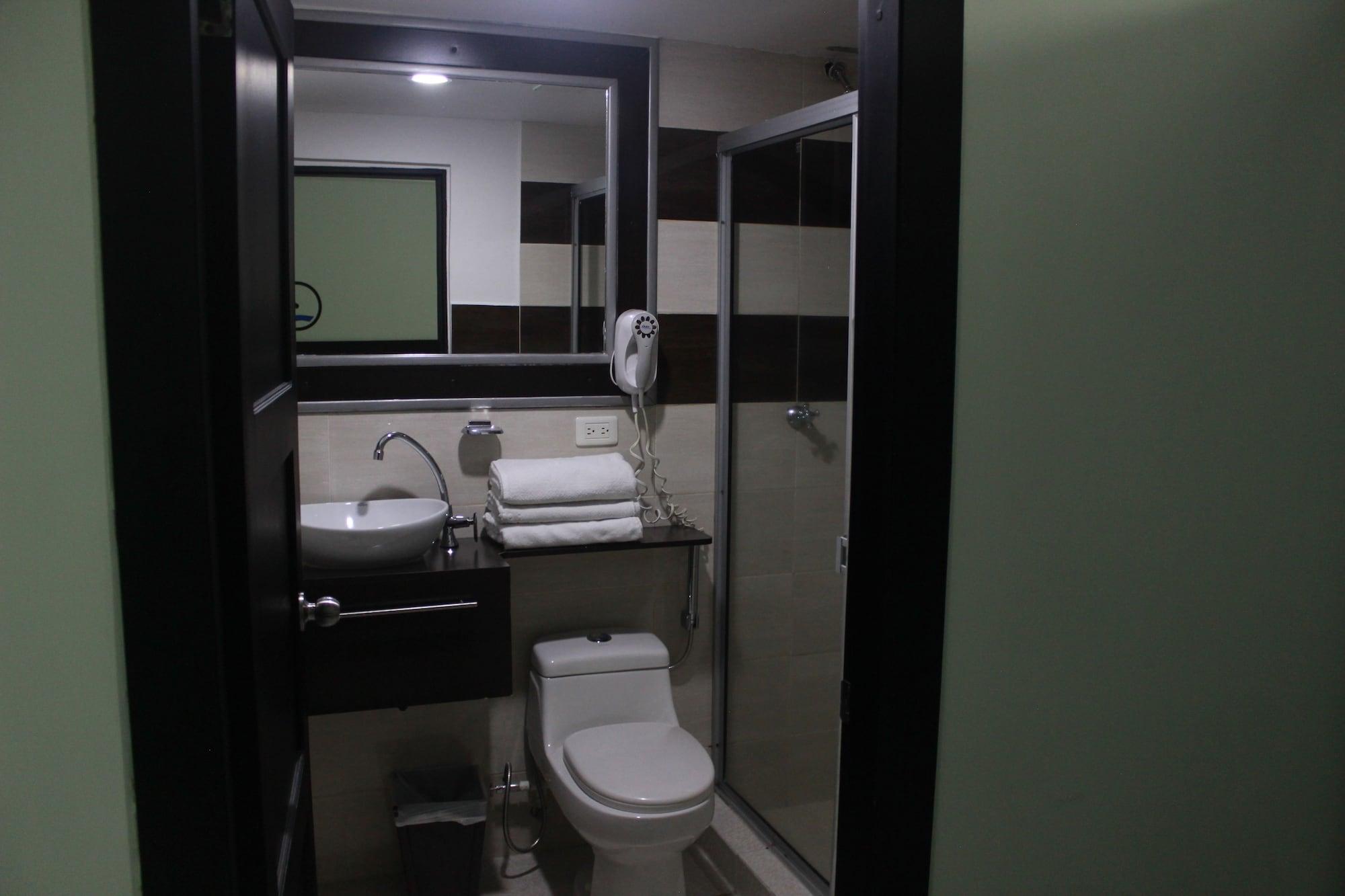 Aw Hotel Sport กาลี ภายนอก รูปภาพ